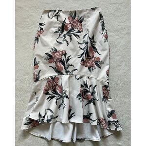 L'atiste by Amy Floral Skirt Sz Medium White A Pleats Zip‎ Back